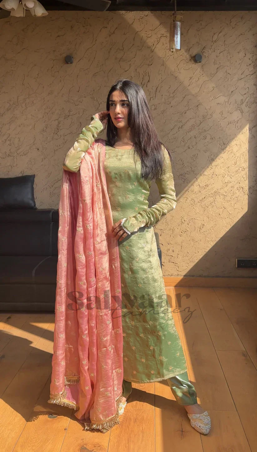 Fariha Zainab Suit Set