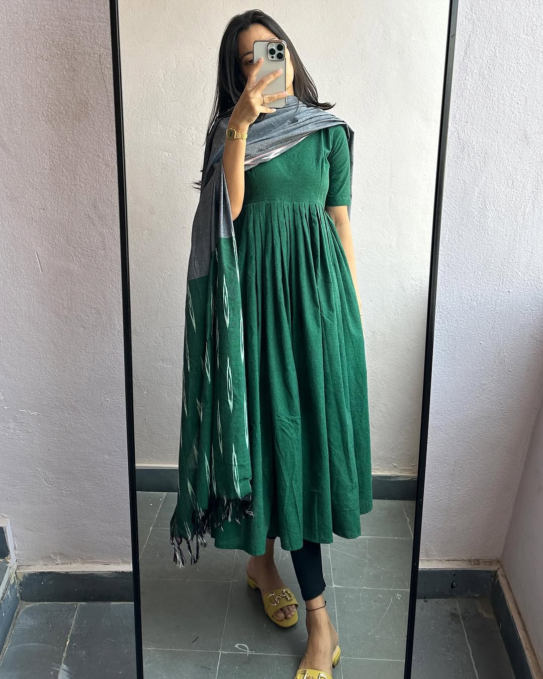 Charusha Sharanya Green Suit Set