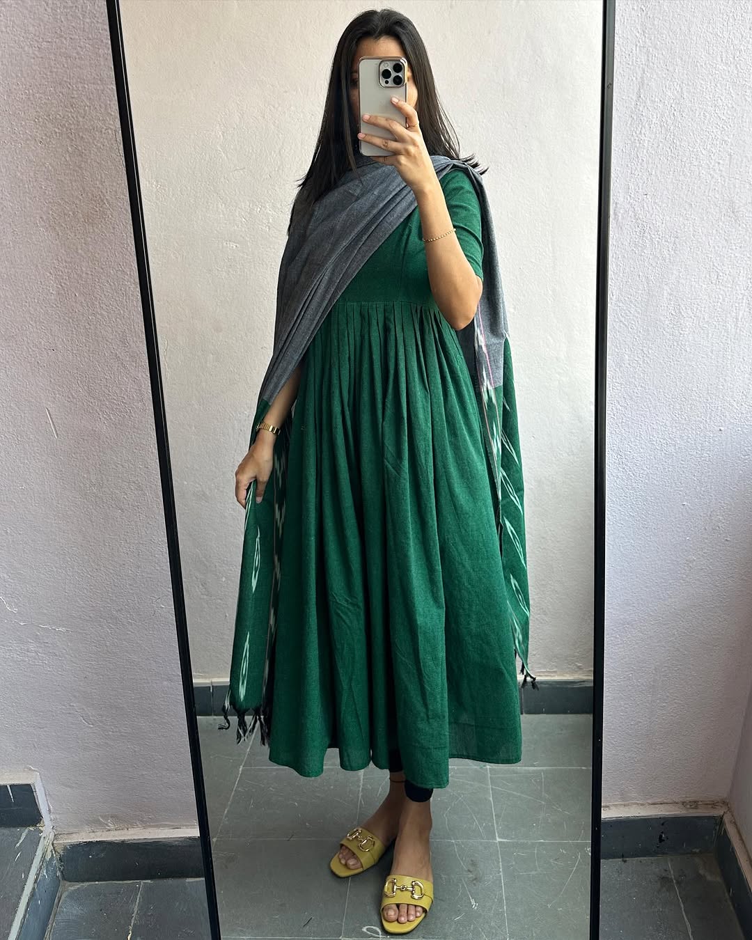 Charusha Sharanya Green Suit Set