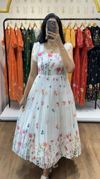 Iravati  White Kurta Set