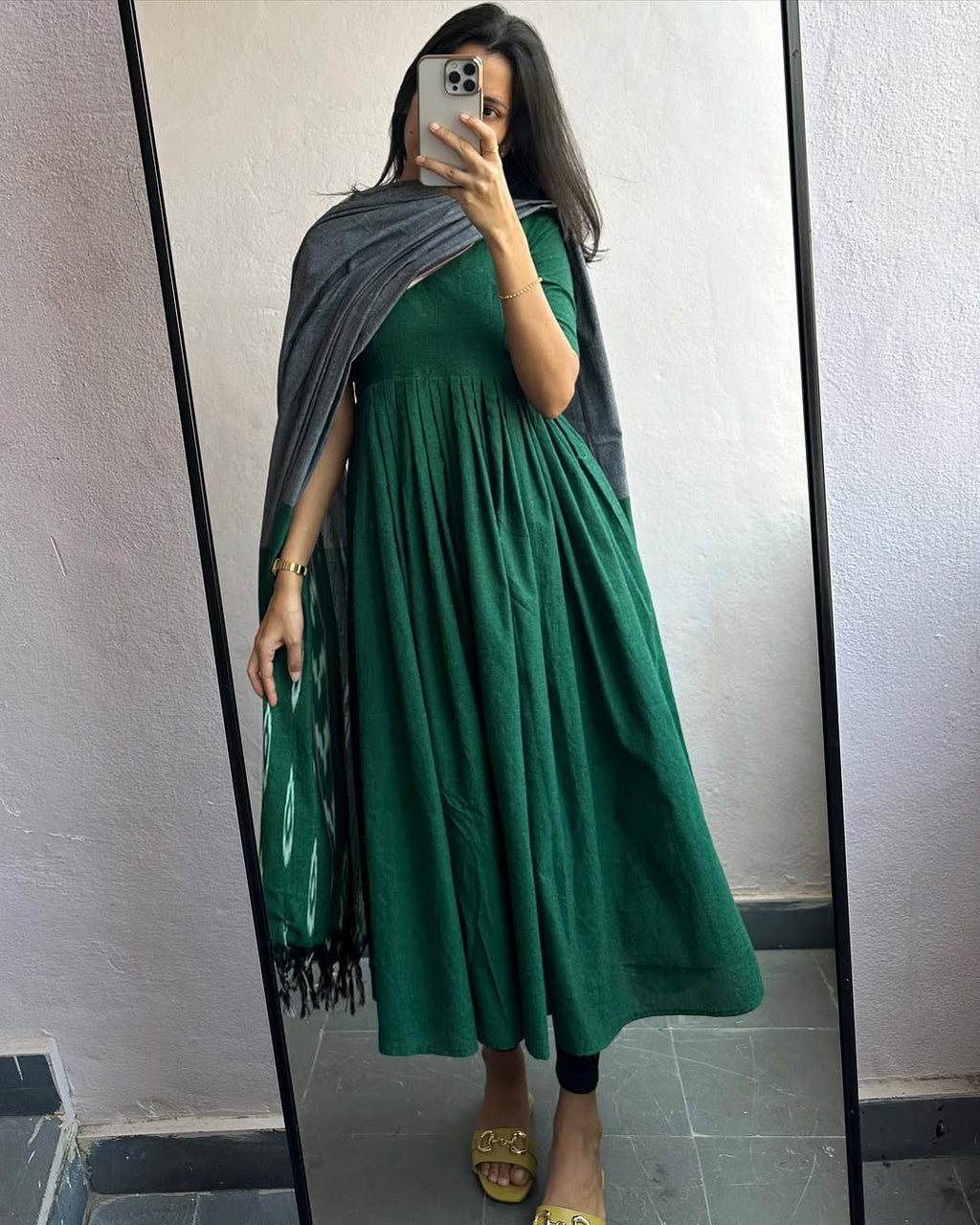 Charusha Sharanya Green Suit Set