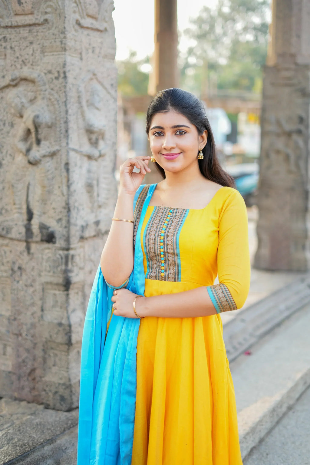 Ojasvi Handwoven Cotton Anarkali Set