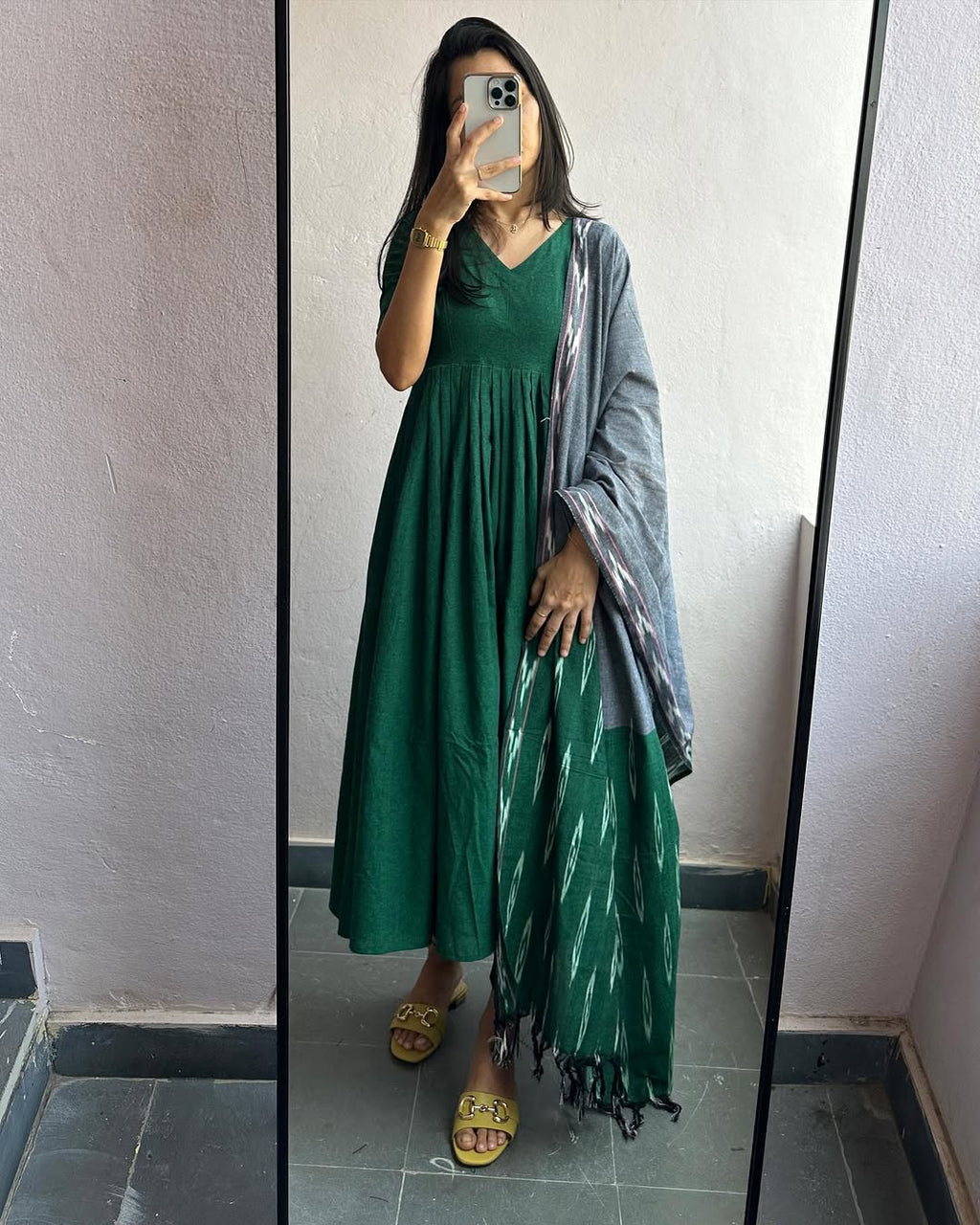 Charusha Sharanya Green Suit Set