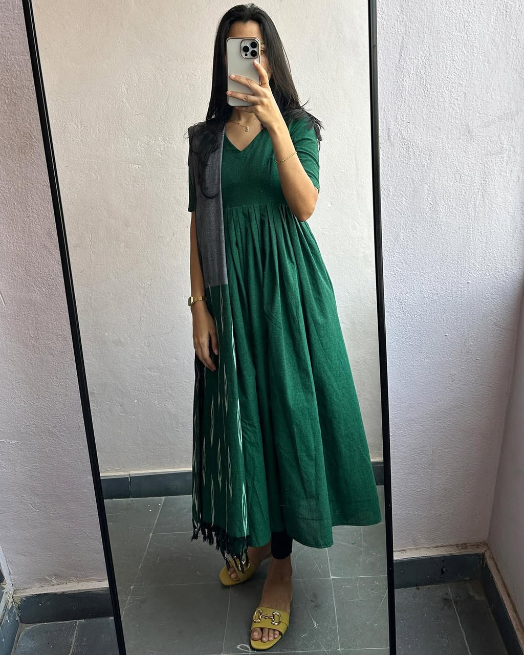 Charusha Sharanya Green Suit Set